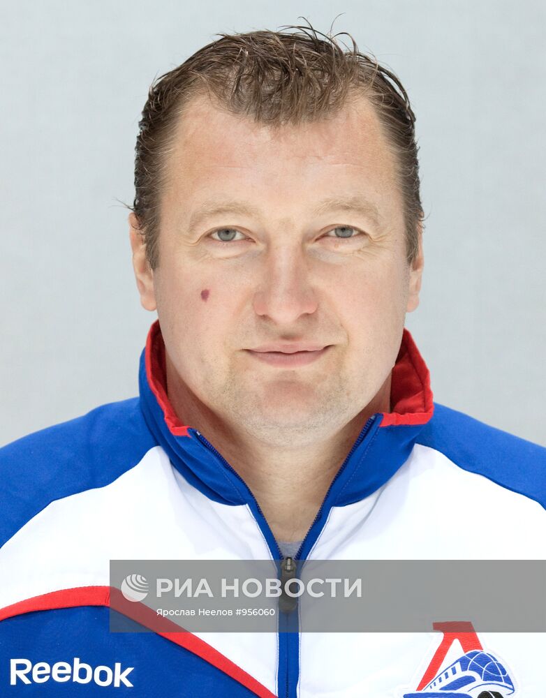 Тренер ХК "Локомотив" (Ярославль) Александр Карповцев