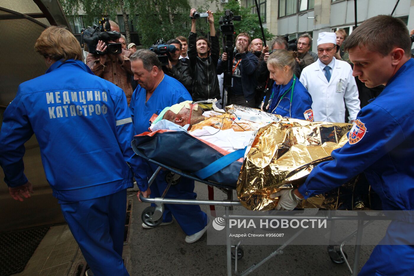 Пострадавшие в катастрофе самолета Як-42 доставлены в больницы