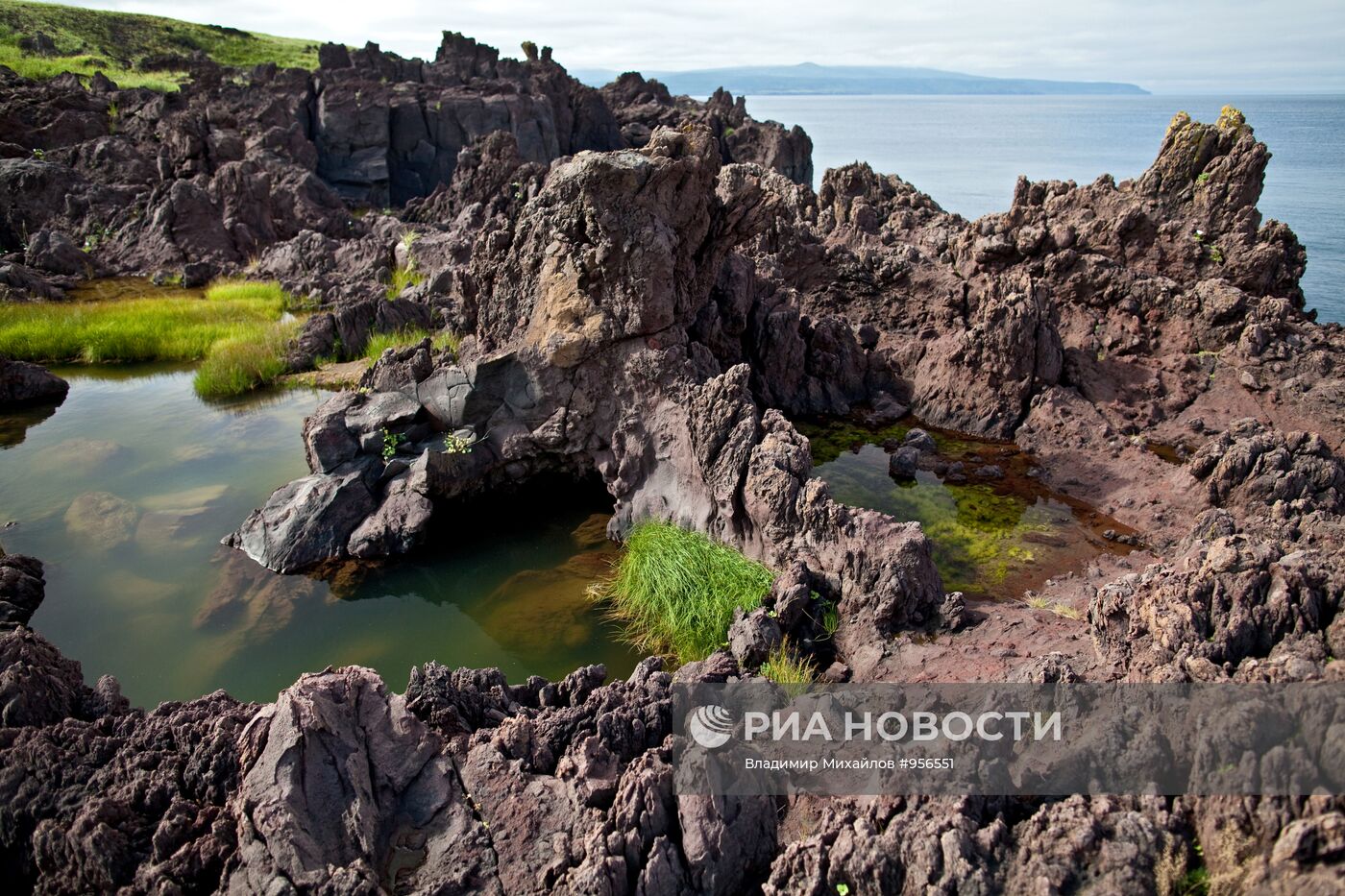 Регионы России. Курильские острова. Остров Итуруп