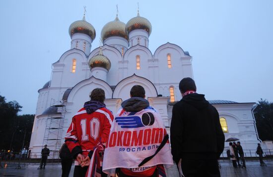 Отпевание игроков команды "Локомотив" в Успенском соборе