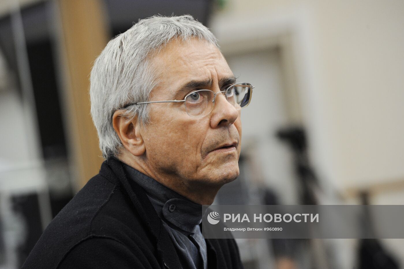 Джон Номайер