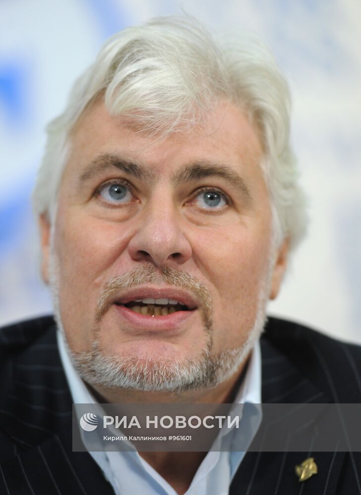 Сергей Саркисов