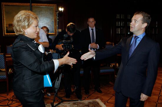 Встреча Д. Медведева и В. Матвиенко