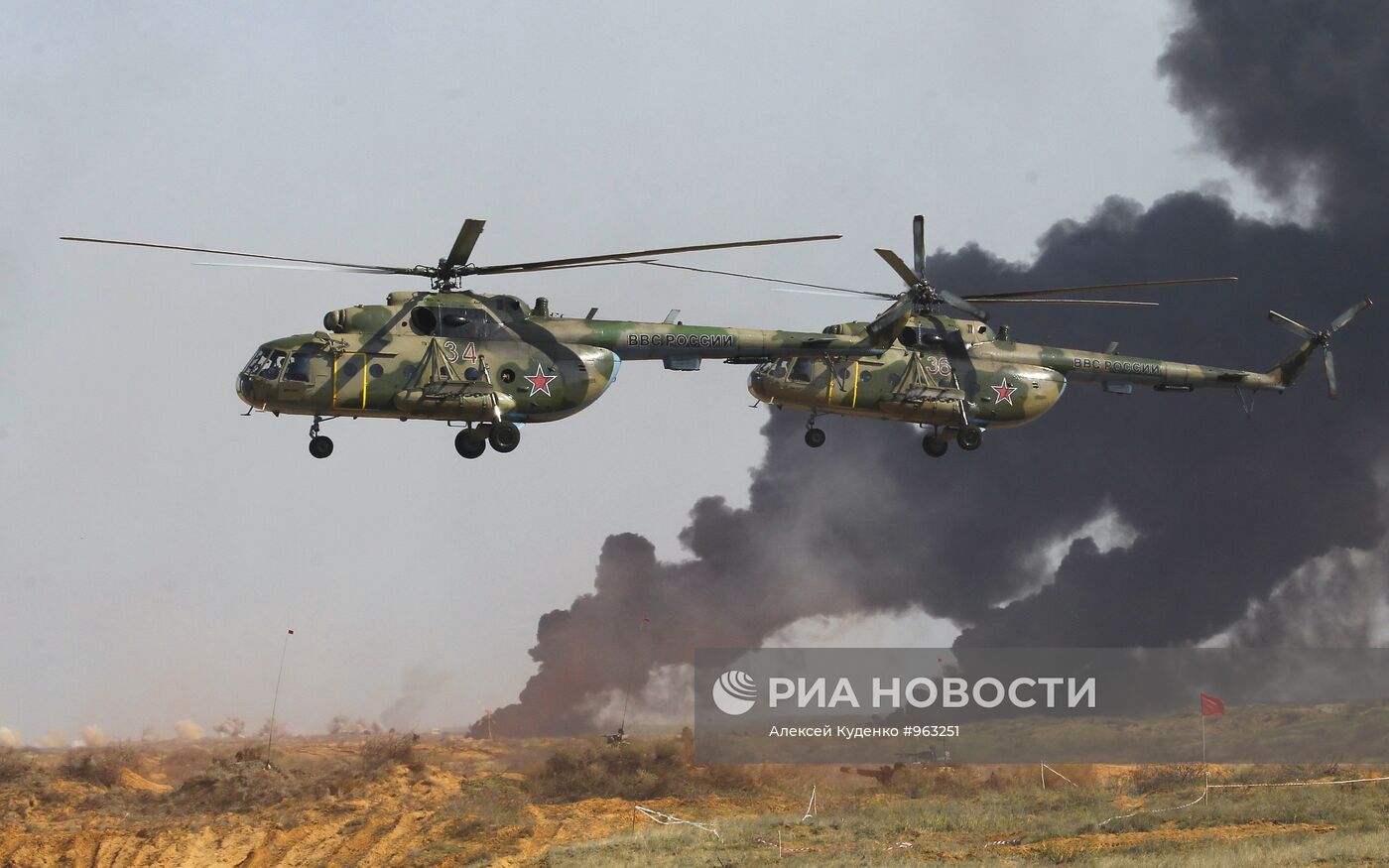 Военные учения "Центр-2011" на полигоне Ашулук