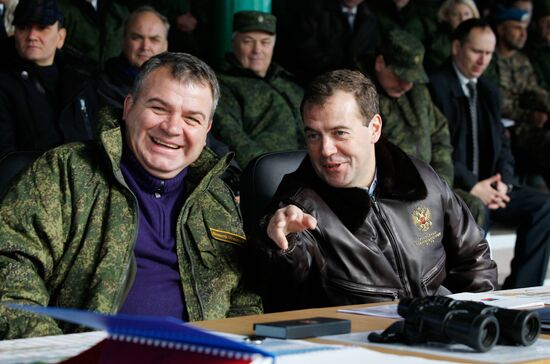 Дмитрий Медведев в Челябинской области на военных учениях