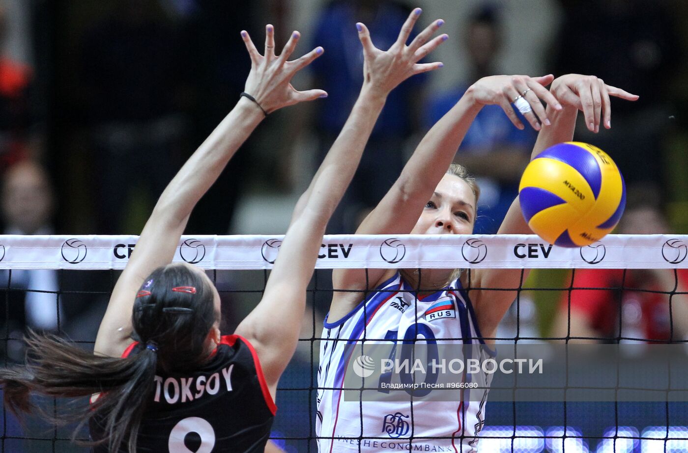 Матч старт волейбол. Бахар Токсой волейбол. Волейбол матч Россия Турция женщины. Чемпионат Европы по волейболу 2015 женщины. Волейбол прямая трансляция.