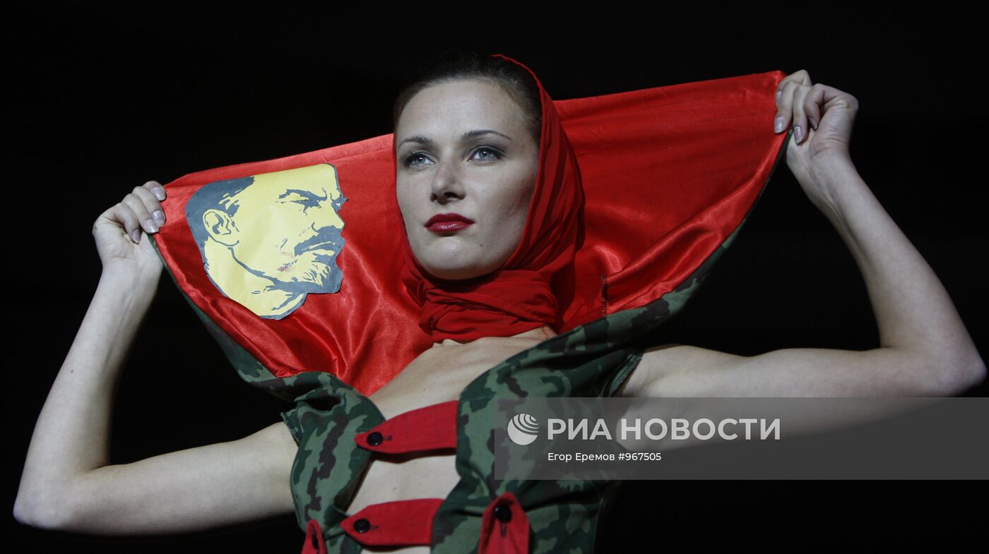 Фестиваль современного искусства и авангардной моды Мамонт-2011