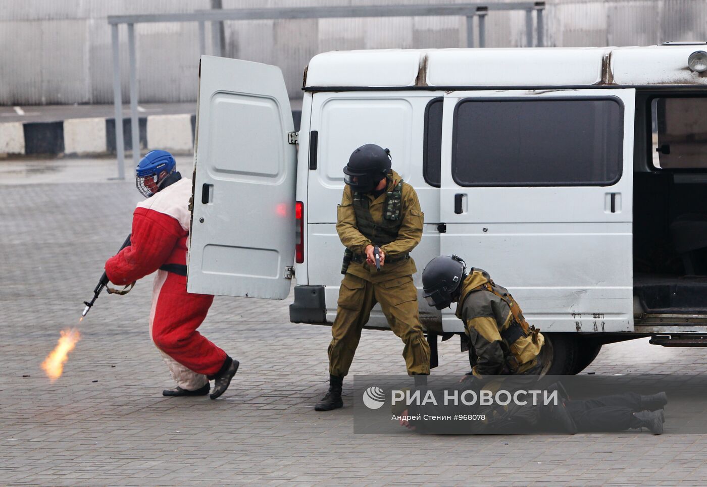 Тактико-специальные учения в рамках празднования дня ОМОНа