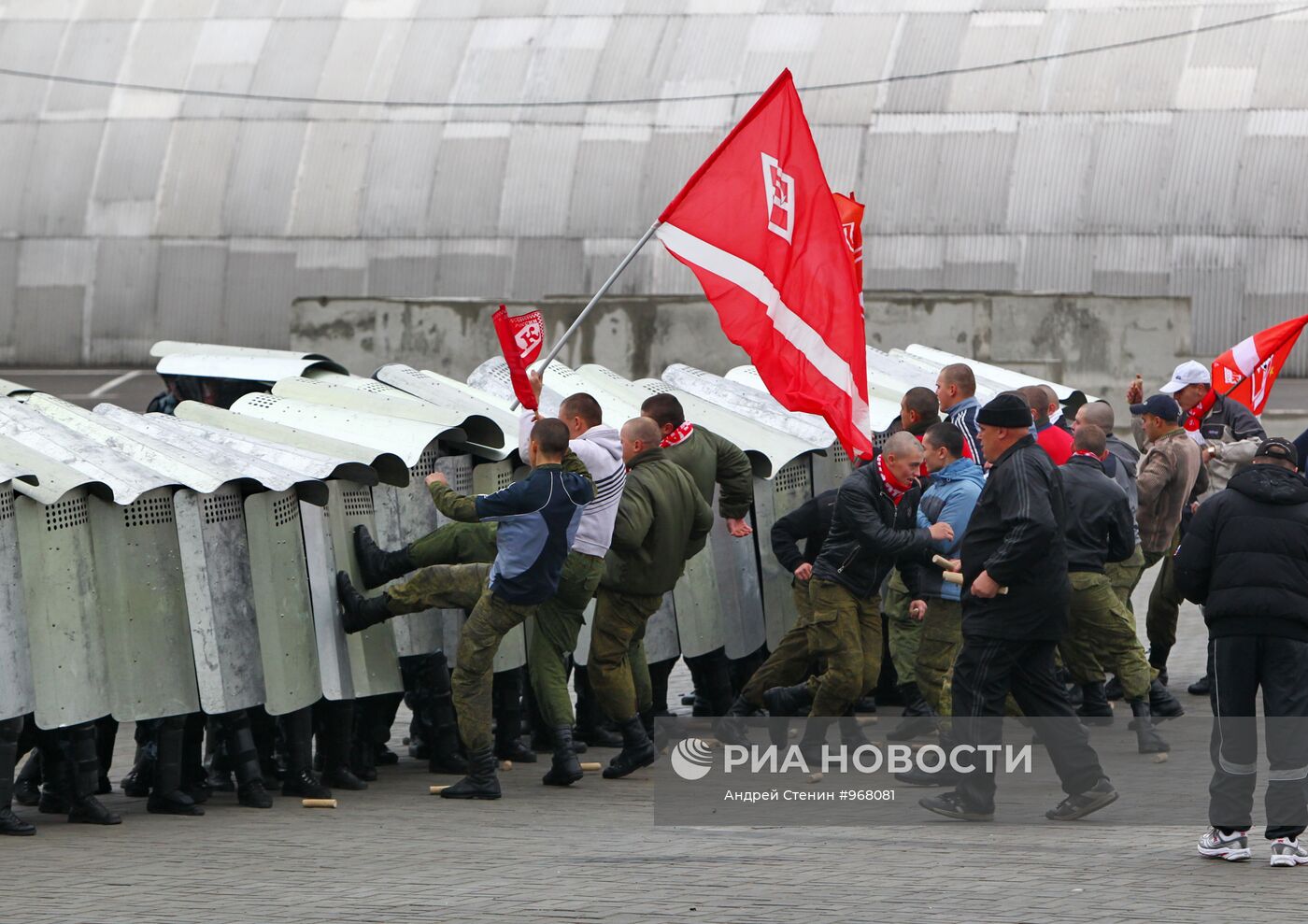 Тактико-специальные учения в рамках празднования дня ОМОНа