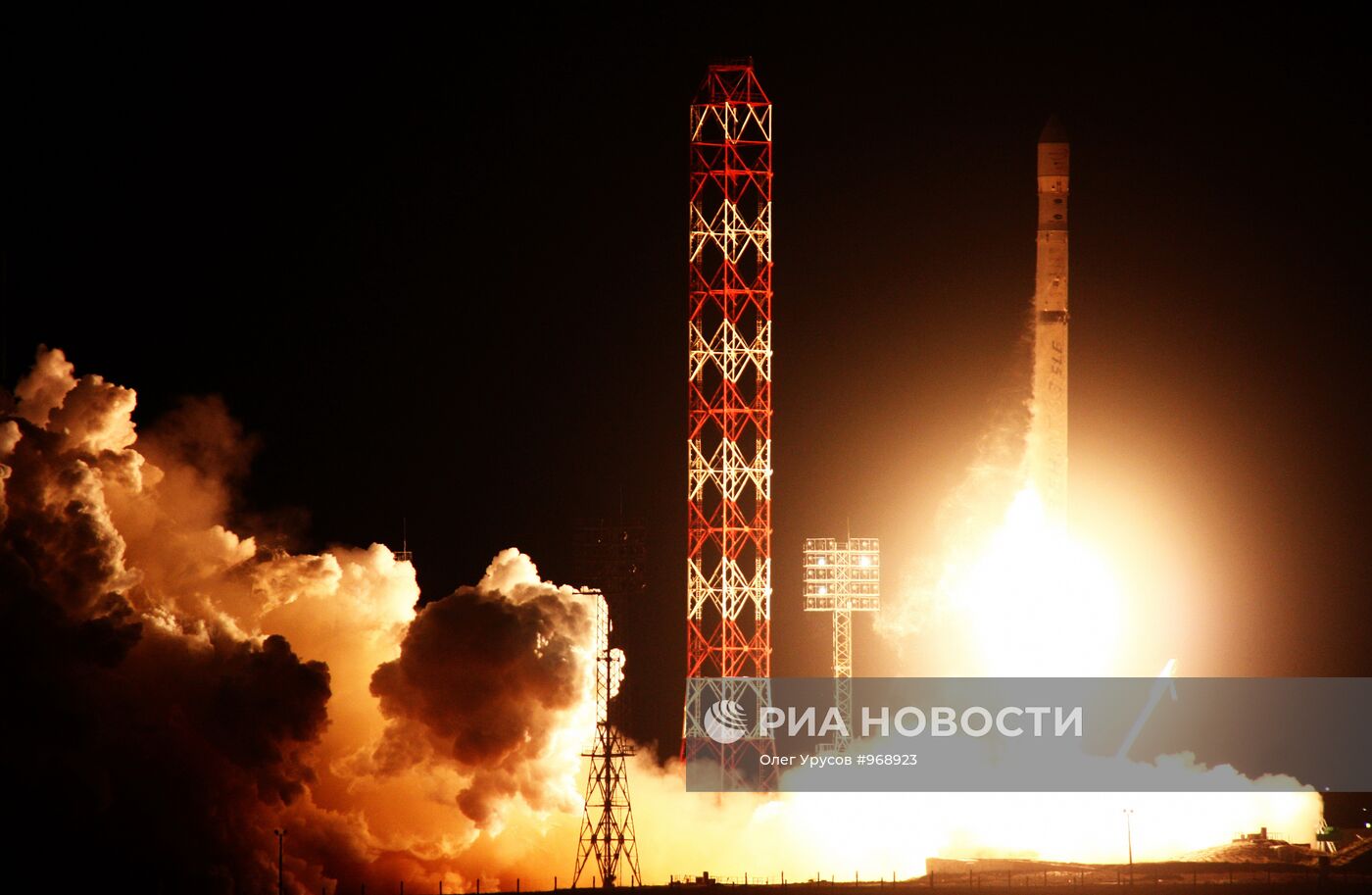 Запуск ракеты "Зенит-2SБ" со спутником Intelsat 18