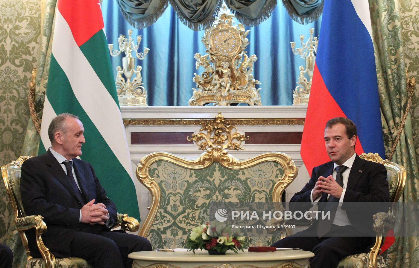 Первый официальный визит в Россию президента Абхазии