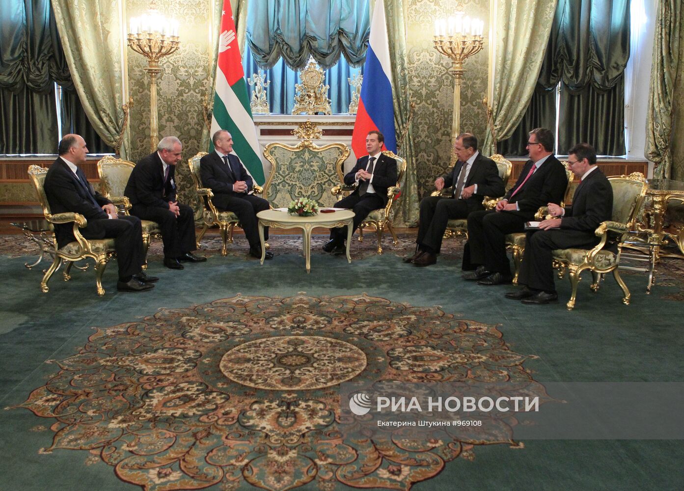 Первый официальный визит в Россию президента Абхазии