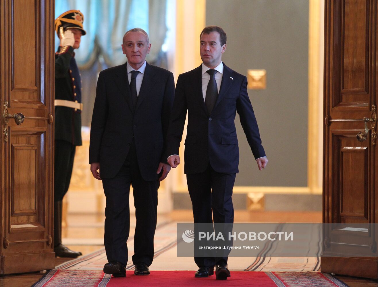 Первый официальный визит в Россию президента Абхазии