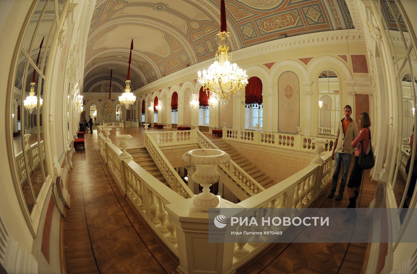 Завершение реконструкции Большого театра в Москве