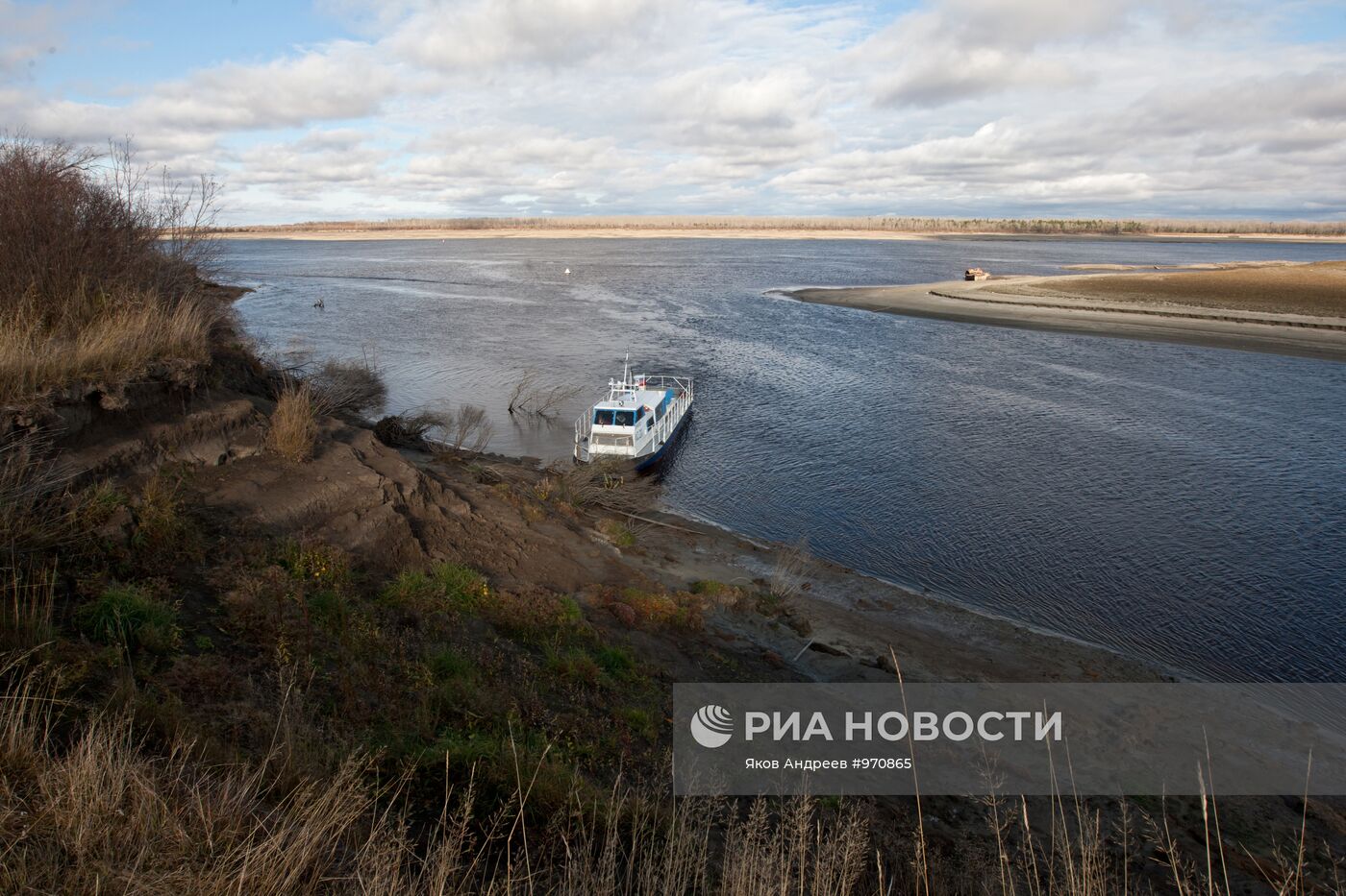 Вид на реку Обь с острова Заполой в Томской области