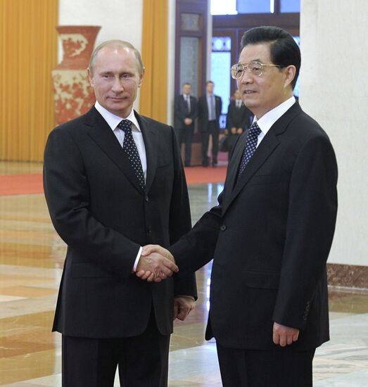 Рабочий визит премьер-министра РФ Владимира Путина в КНР