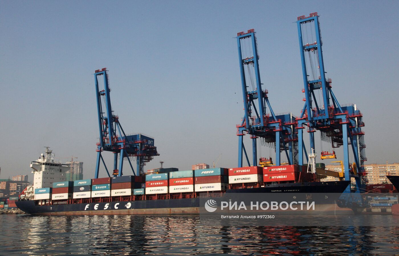 Работа Владивостокского морского торгового порта (ВМТП)