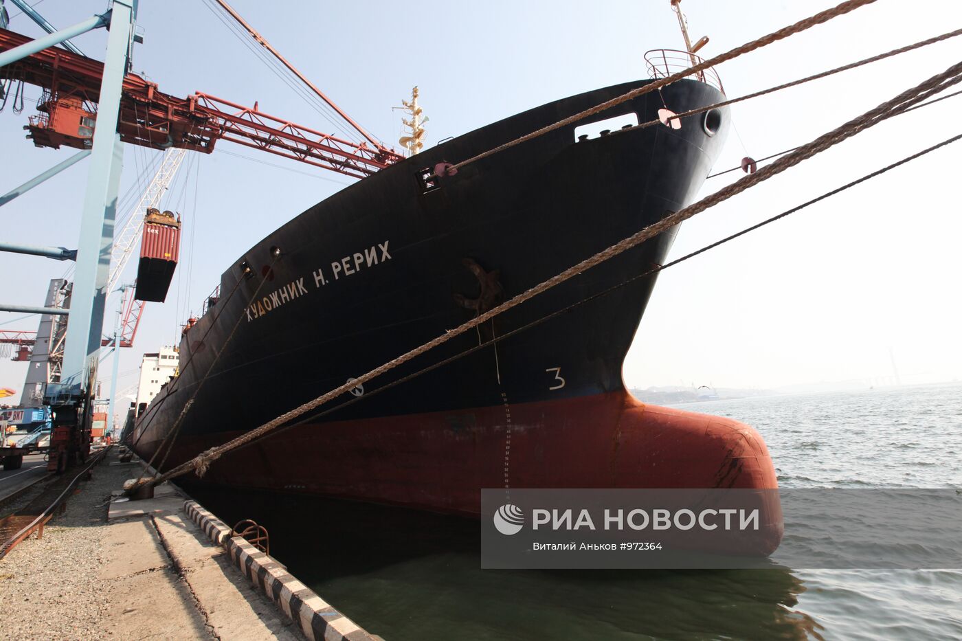 Работа Владивостокского морского торгового порта (ВМТП)