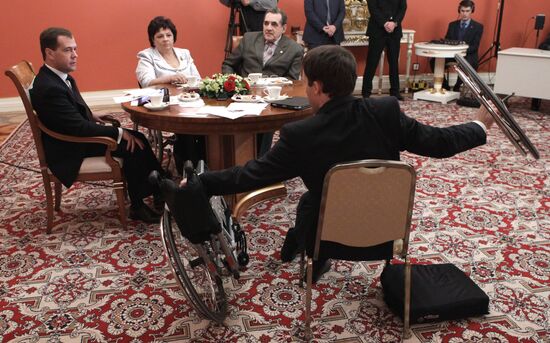 Встреча Д. Медведева с инвалидами в Кремле