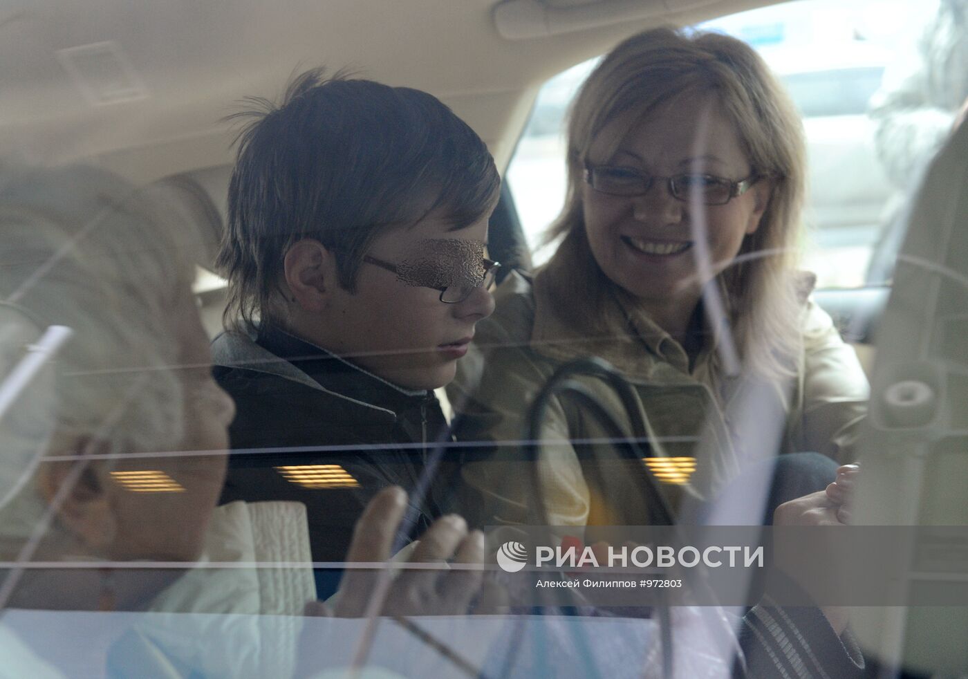 Прилет Ирины Бергсет с сыном Сашей в Москву