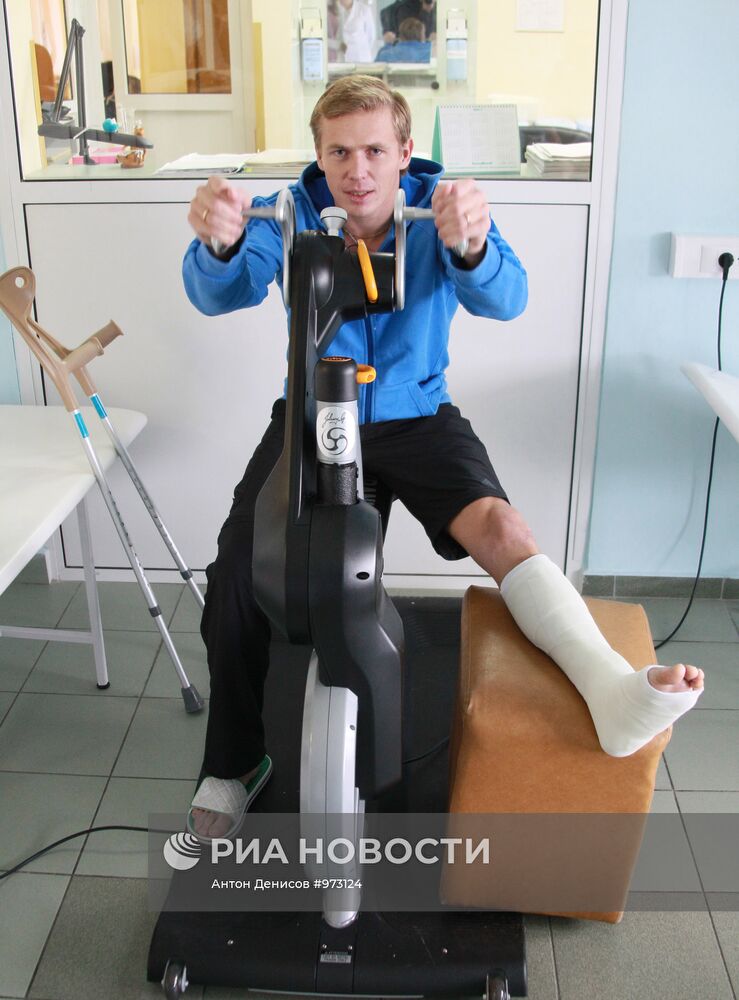 Выписка биатлониста Ивана Черезова из больницы