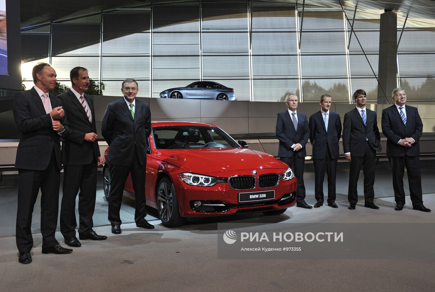 Концерн BMW представил новое поколение седана 3-й серии