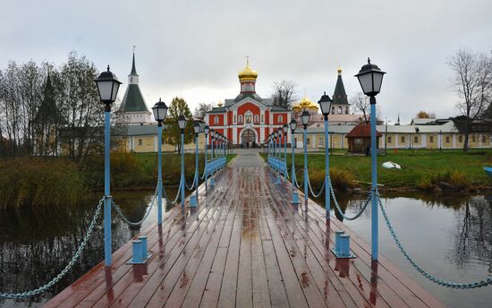 Валдайский Иверский Богородицкий Святоозерский мужской монастырь