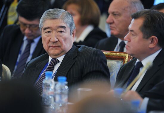 Генеральный секретарь ЕврАзЭС Таир Мансуров