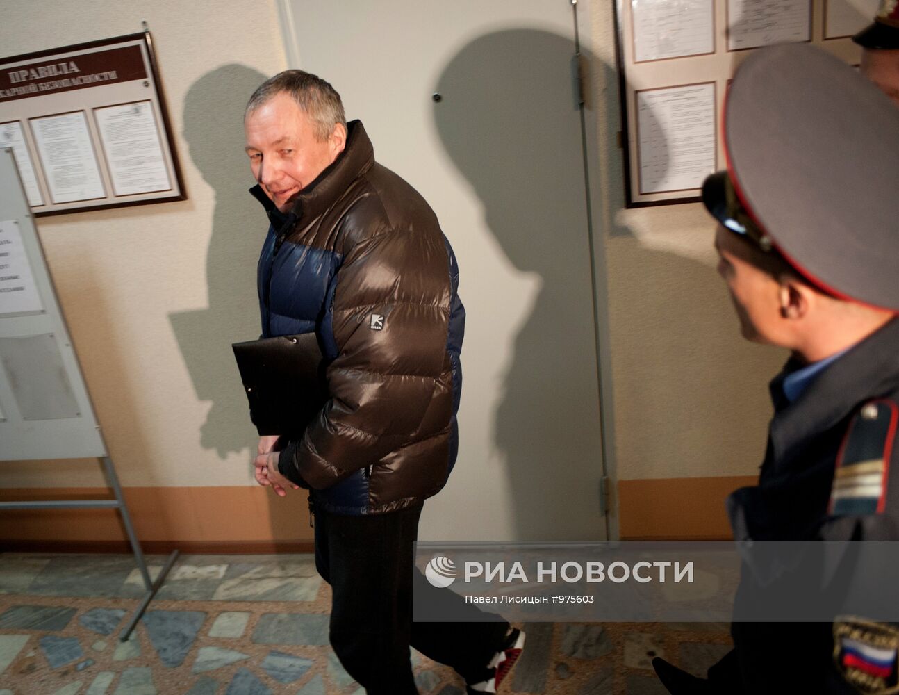 Рассмотрение вопроса о продлении срока ареста Виктора Контеева