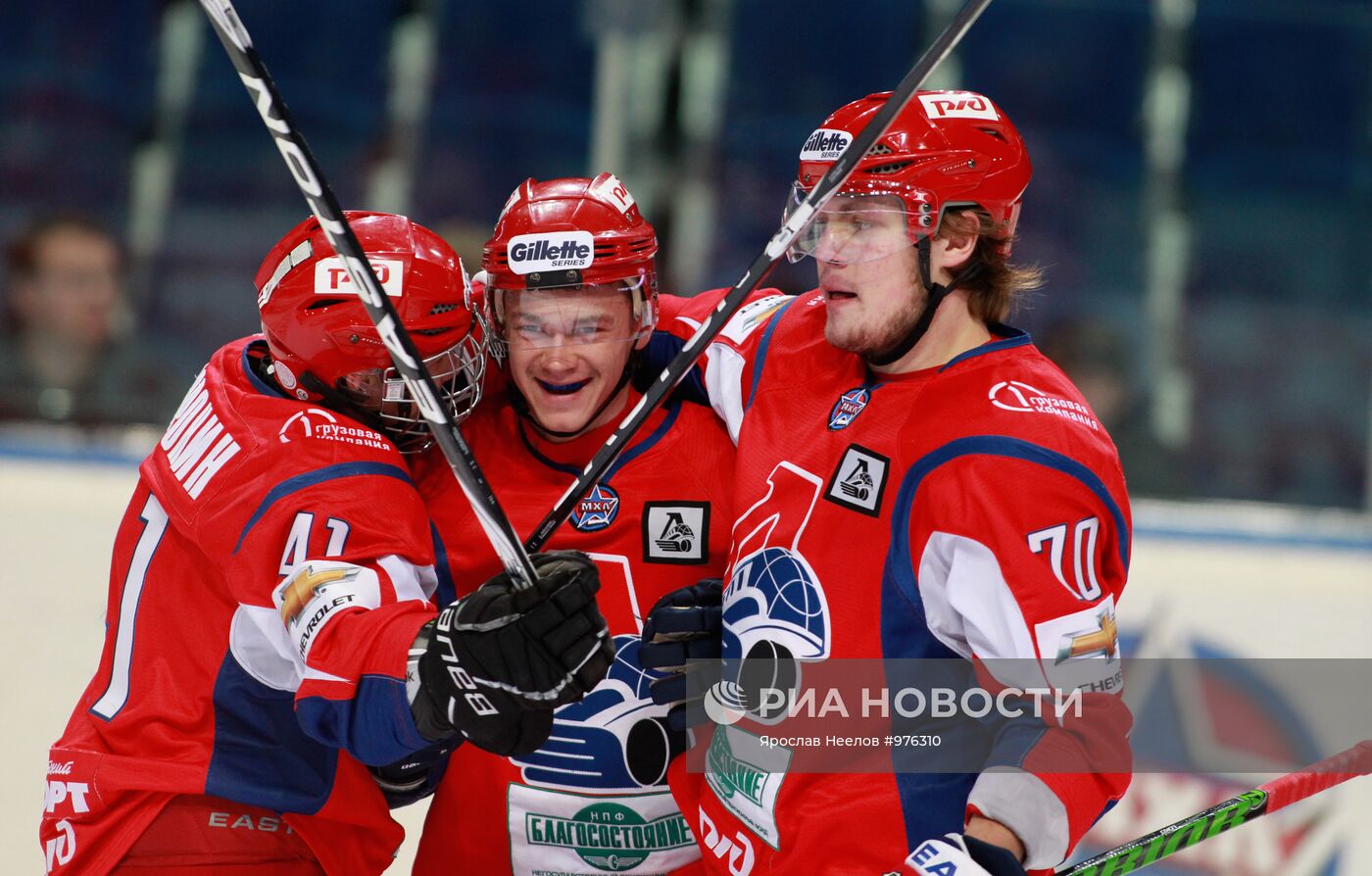 Хоккей. МХЛ. Матч "Локо" - "Ладья"