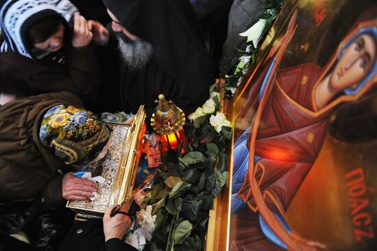 Прибытие пояса Пресвятой Богородицы в Санкт-Петербург