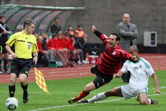 Футбол. РФПЛ. Матч "Терек" - "Амкар"