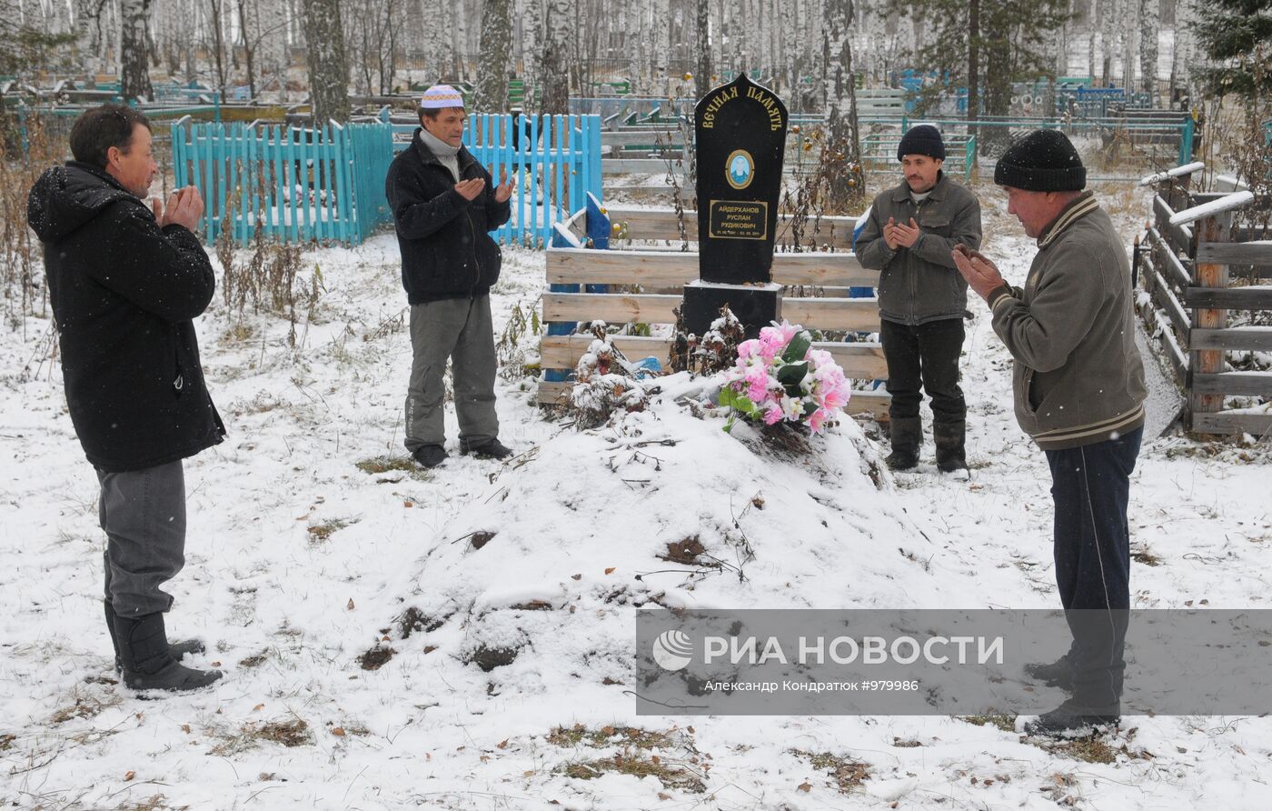 Эксгумация тела солдата-срочника Руслана Айдерханова