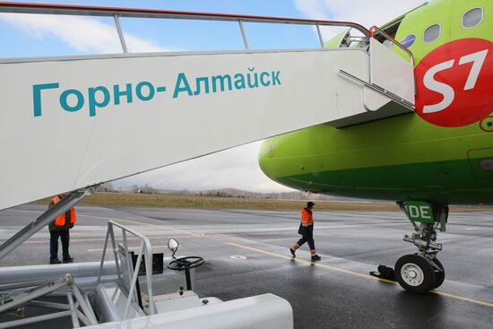Первый рейс аэробуса А-320 в аэропорт Горно-Алтайска