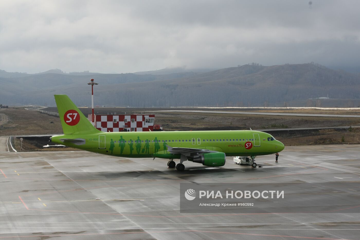 Первый рейс аэробуса А-320 в аэропорт Горно-Алтайска