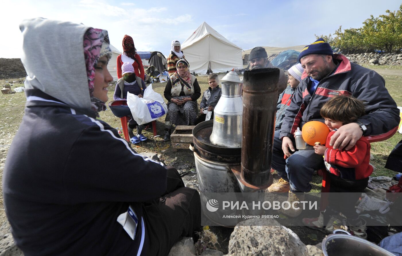 Последствия землетрясения в турецкой провинции Ван