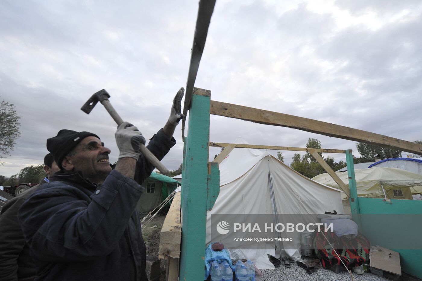 Последствия землетрясения в турецкой провинции Ван