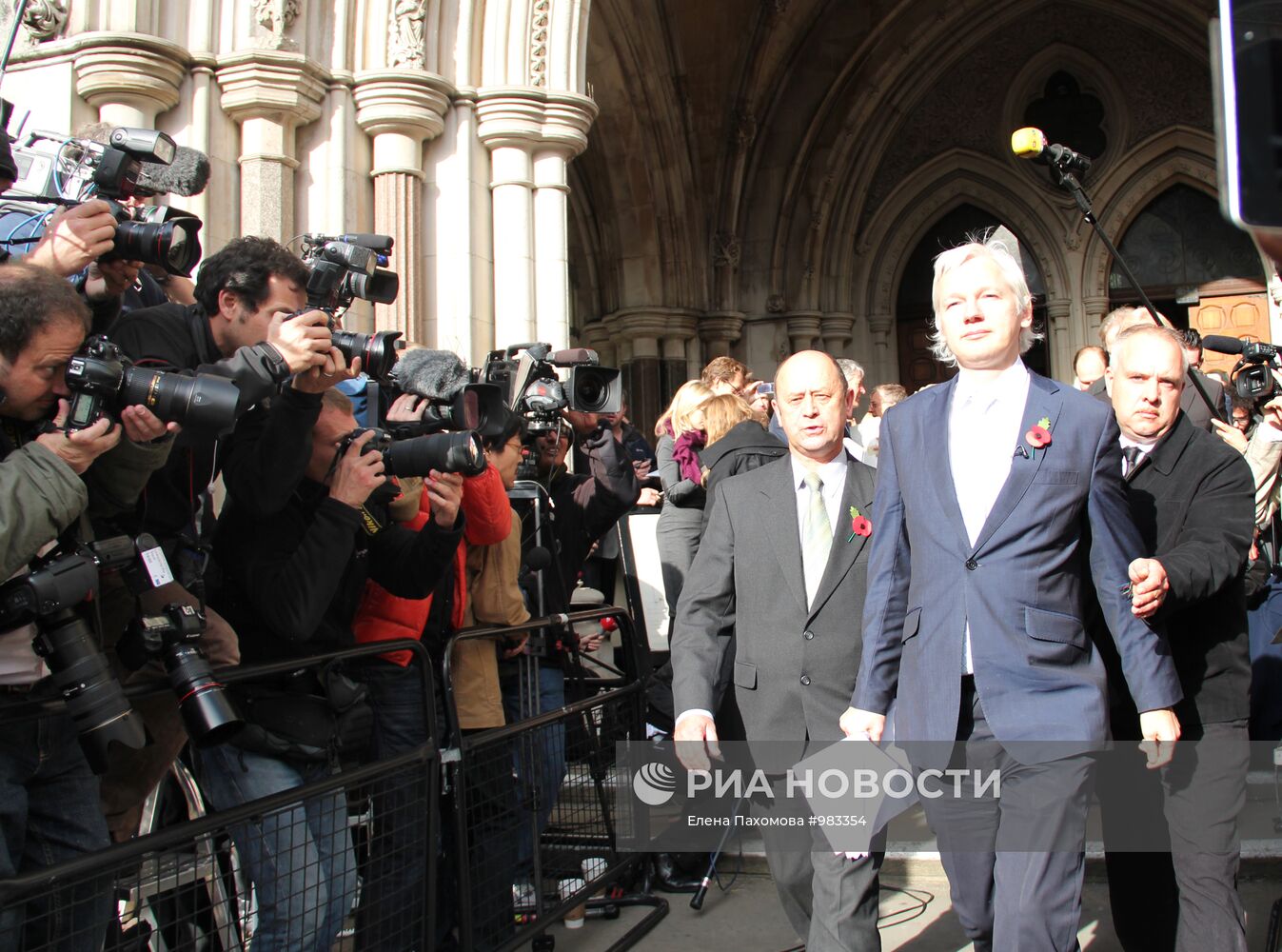 Британский суд подтвердил решение об экстрадиции Ассанжа