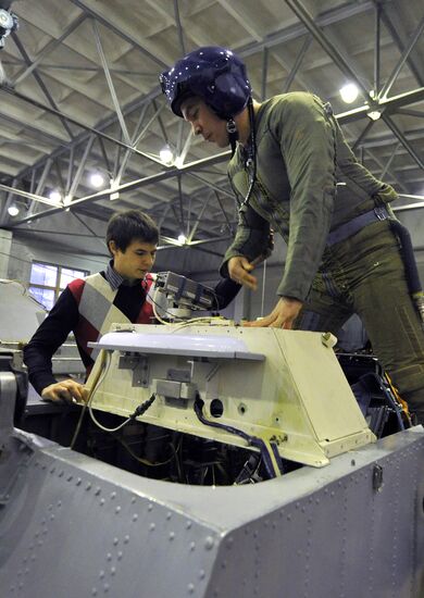 Испытания ППК нового поколения для пилотов истребителя Т-50
