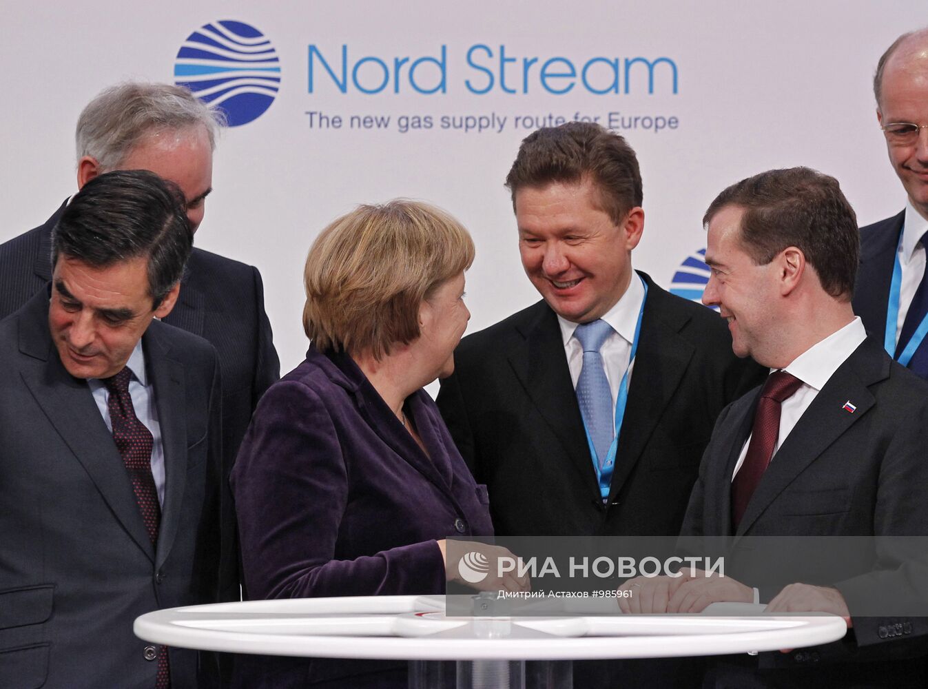 Д.Медведев на церемонии пуска трубопровода "Северный поток"