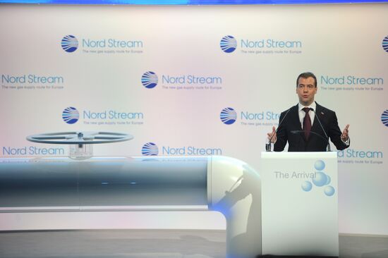 Д.Медведев на церемонии пуска трубопровода "Северный поток"
