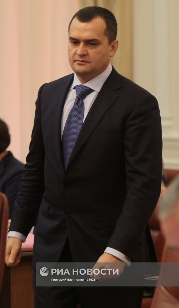 Новый главы МВД Украины В. Захарченко на заседании Кабмина