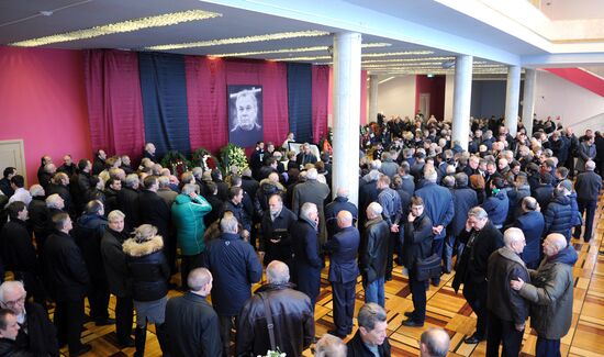 Церемония прощания с тренером Валентином Ивановым