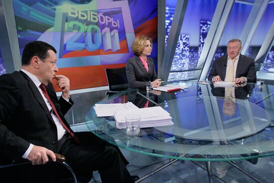 Теледебаты между представителями партий "Единая Россия" и ЛДПР