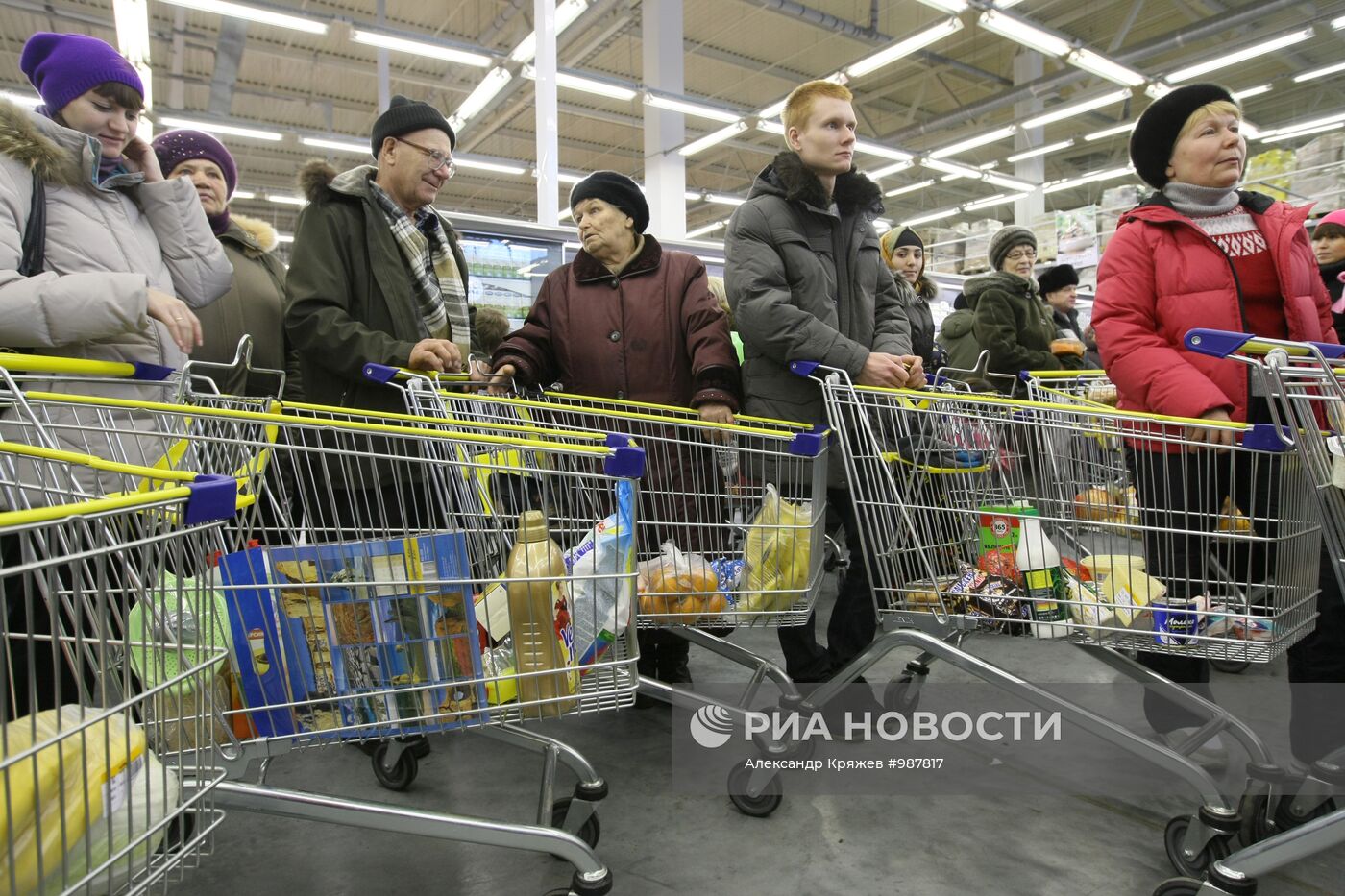 Открытие гипермаркета "Лента" в Новосибирске