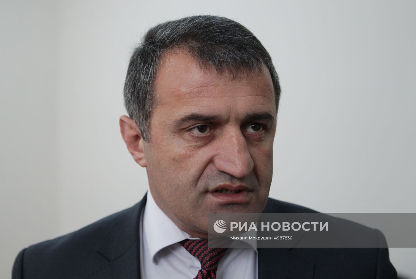 Кандидат в президенты Южной Осетии Анатолий Бибилов