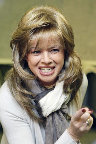 Концерт "Юбилейный вернисаж" поэта Ильи Резника