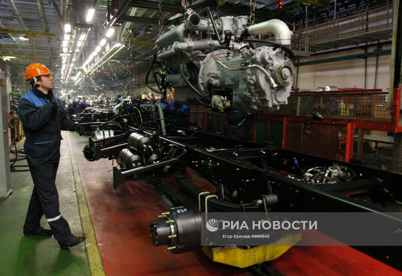 Работа Минского автомобильного завода