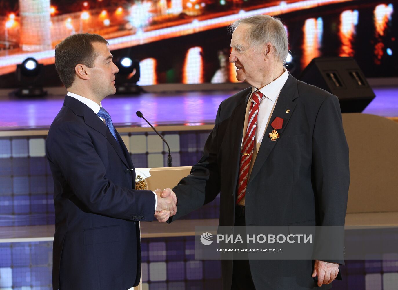 Вручение Д.Медведевым государственных наград