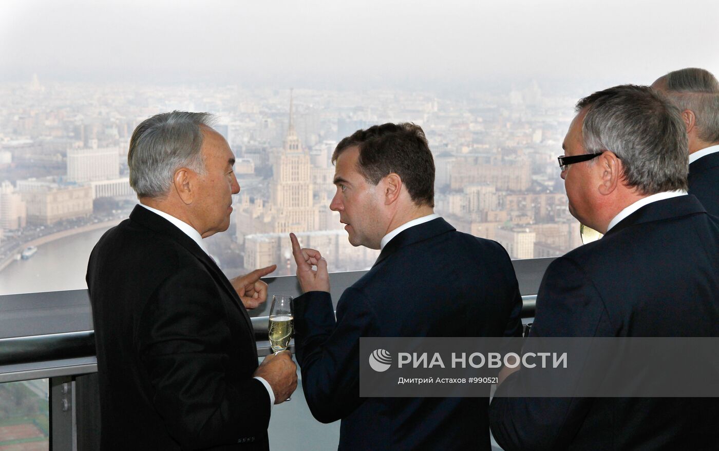 Президенты РФ, Белоруссии, Казахстана посетили башню "Федерация"